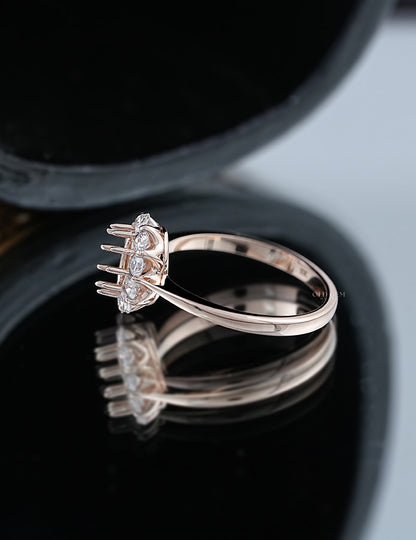 Old Mine Oval with Round Halo Semi Mount Ring