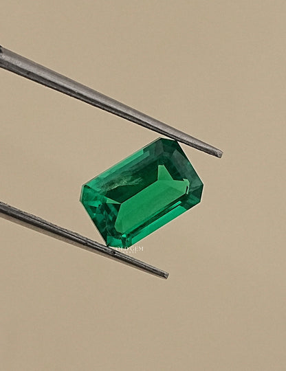 Green Colombian Emerald Cut Loose Gemstone Gemstone