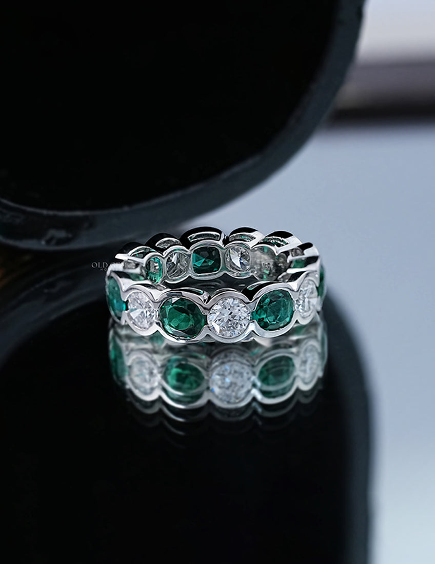 Emerald Gemstone Band