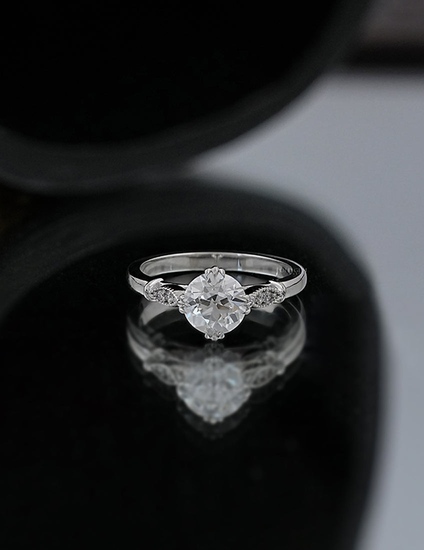 Old European Accent Ring