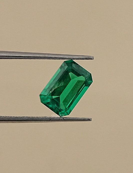 Green Colombian Emerald Cut Loose Gemstone Gemstone