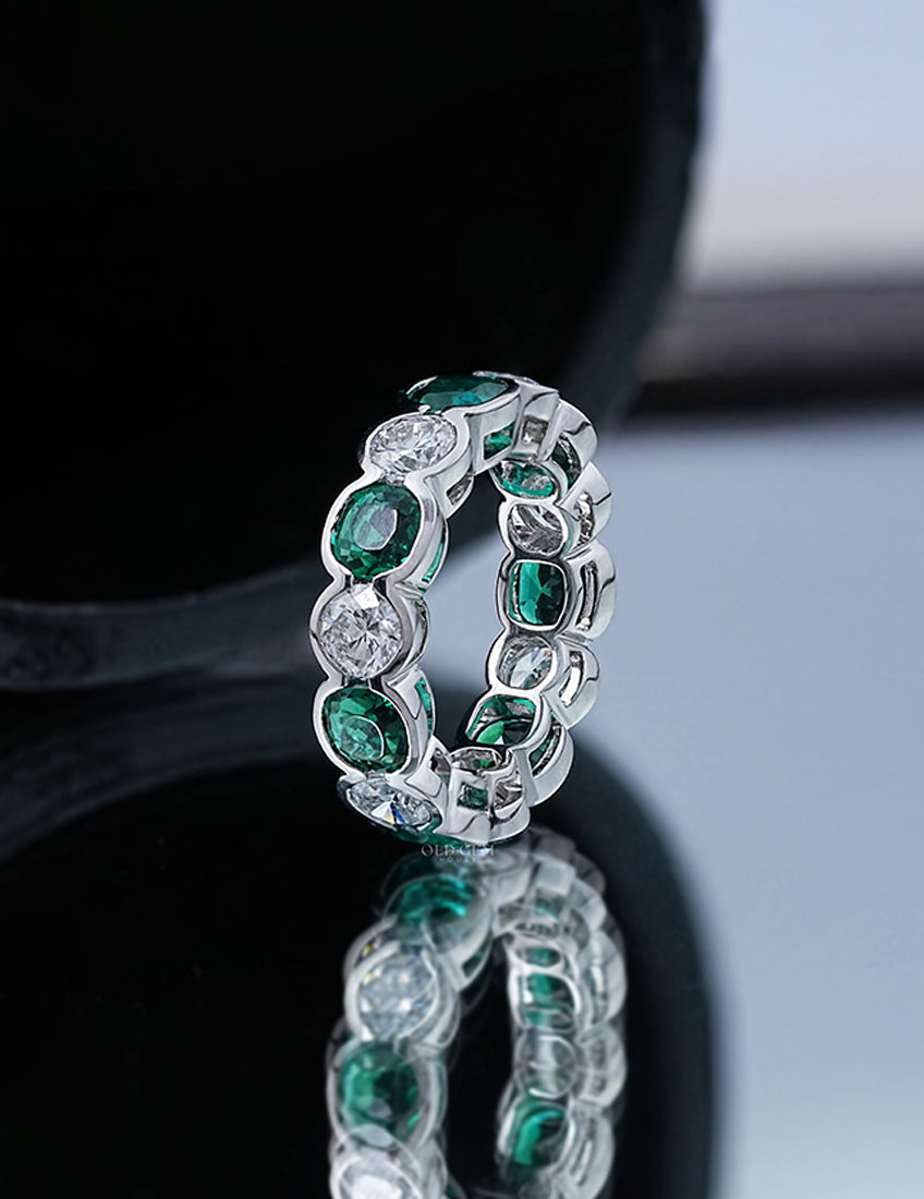Emerald Gemstone Band