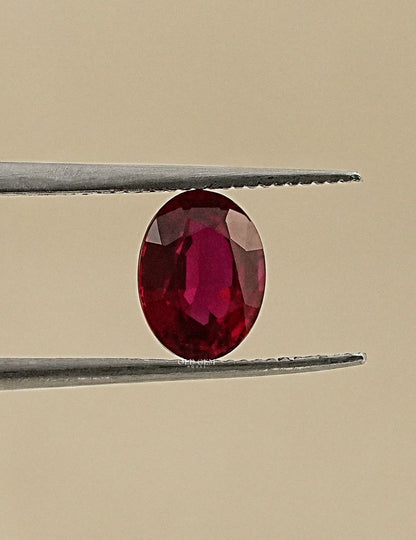 Pigeon Blood Ruby Oval Cut Lab Loose Diamond