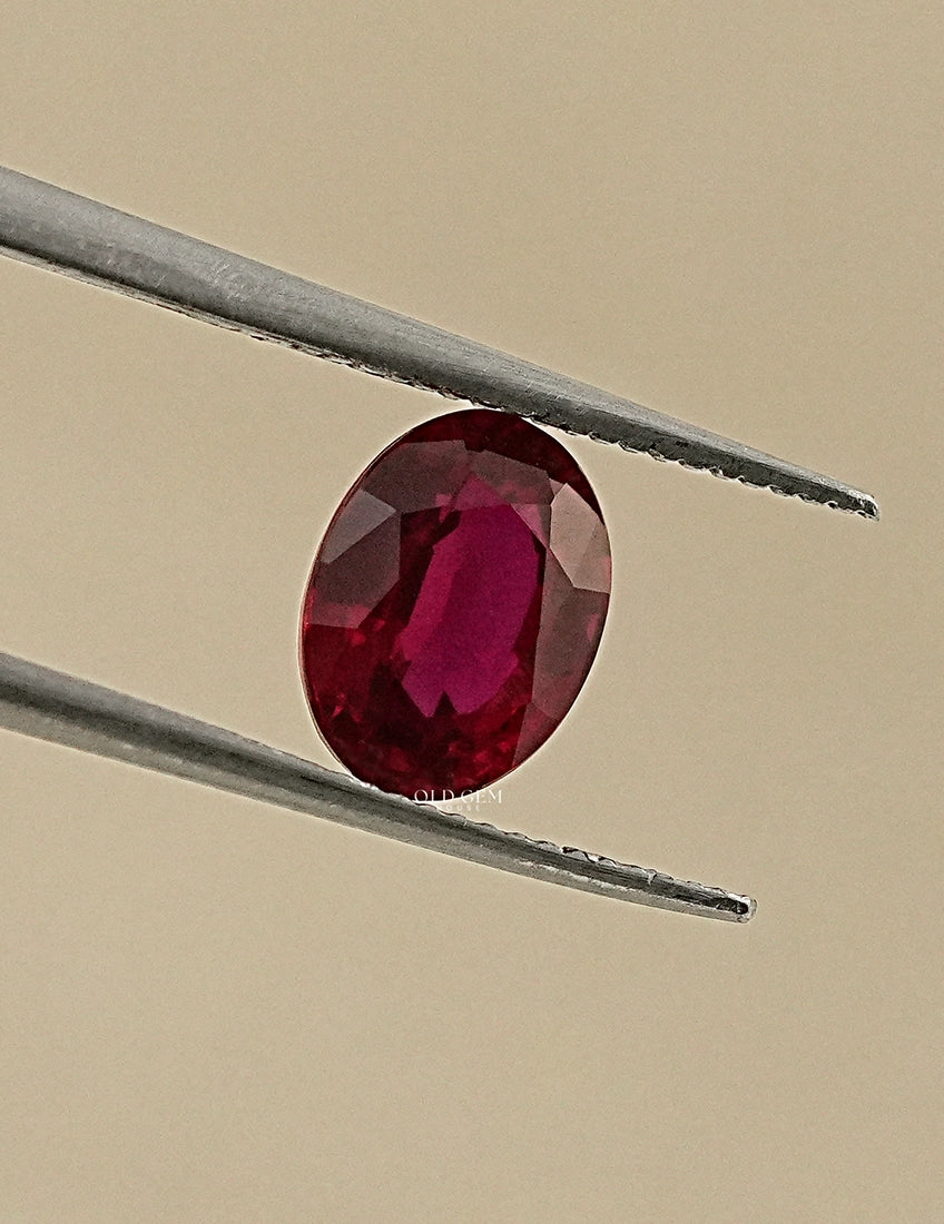 Pigeon Blood Ruby Oval Cut Lab Loose Diamond