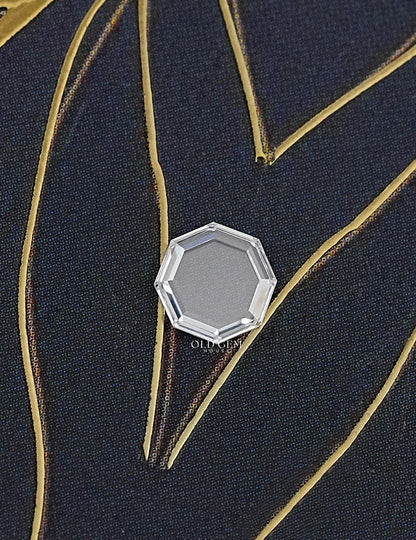 Portrait Octagon Loose Lab Diamond