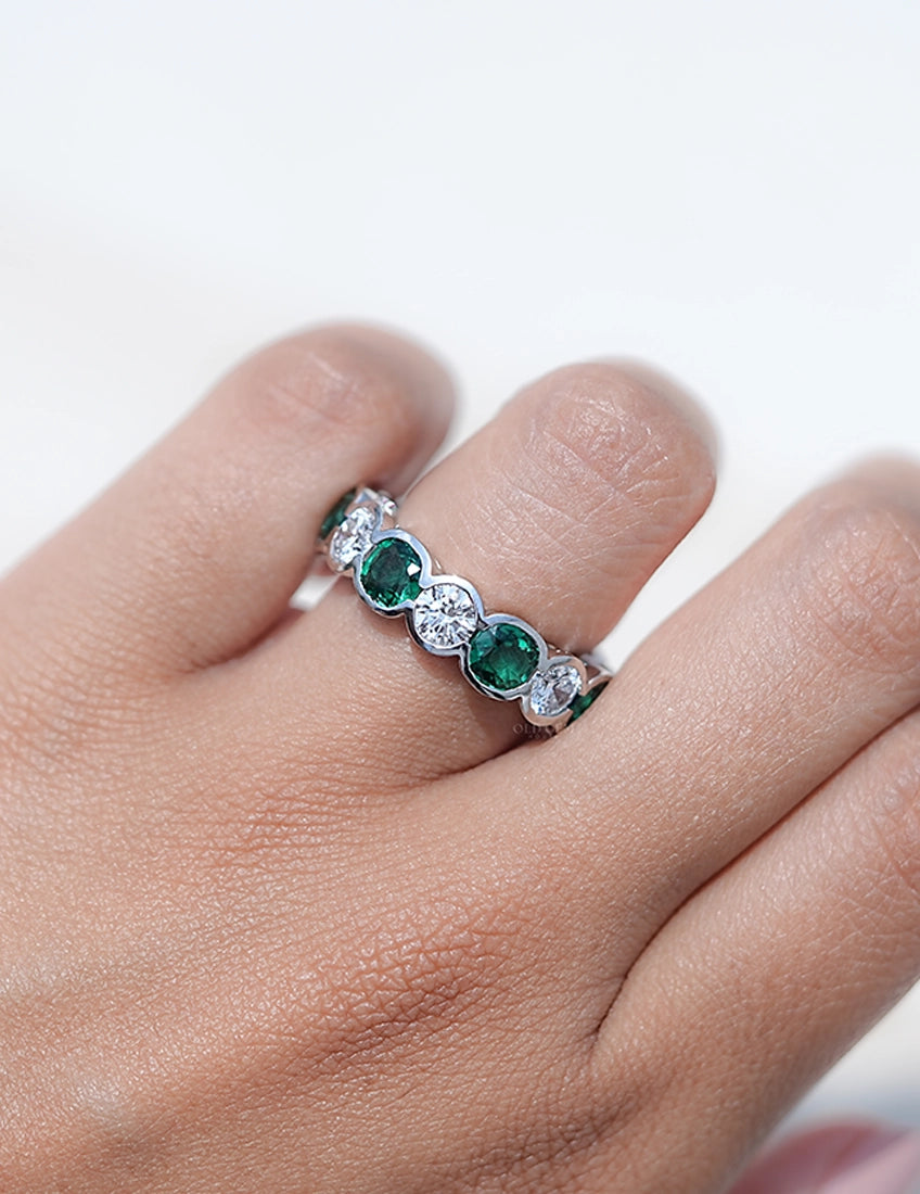 Emerald Gemstone Band